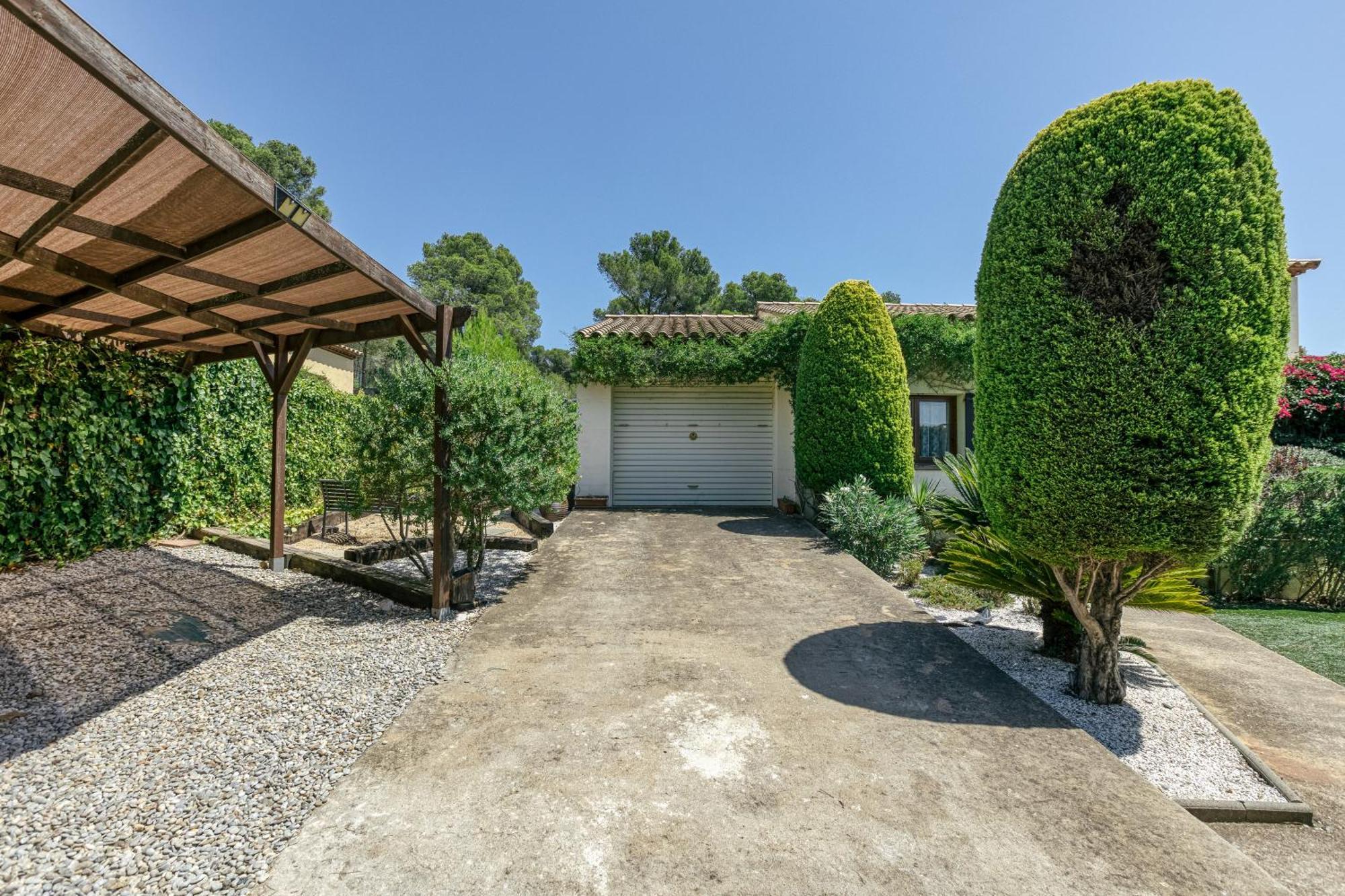 ל'אסטרטיט Fantastic Family Villa מראה חיצוני תמונה